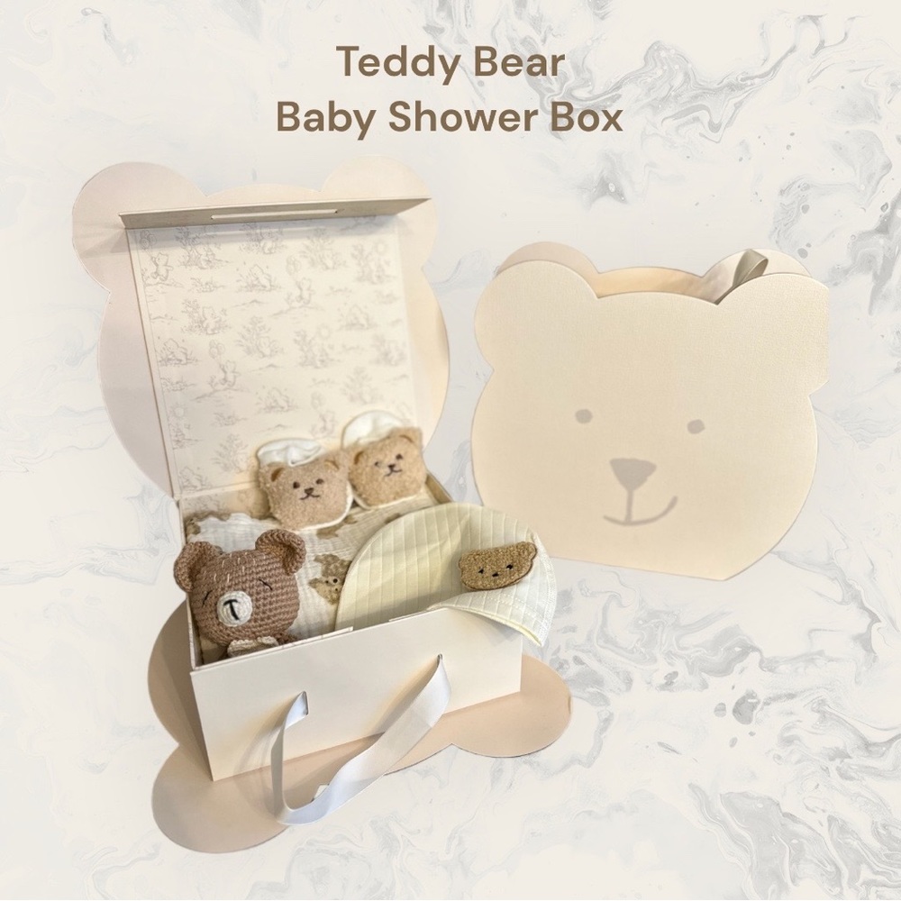 Teddy bear baby gift box, swaddle, teddy bear hat, baby bear socks and rattle